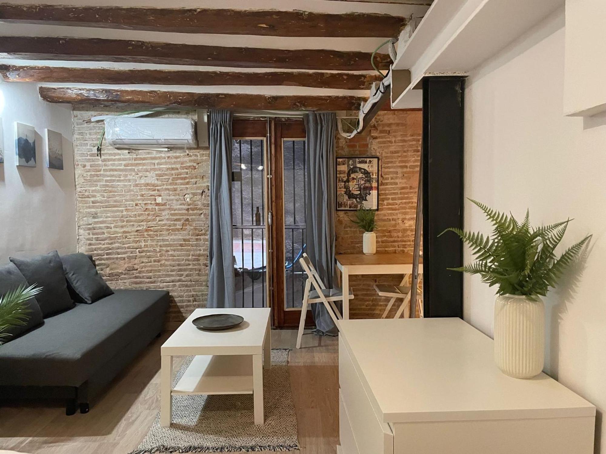 The Hipstel Parallel Barcelona Quarto foto